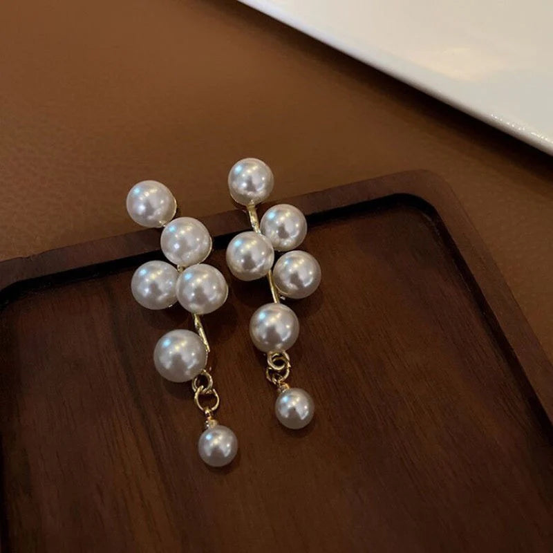 Elegant Pearl Cluster Drop Earring