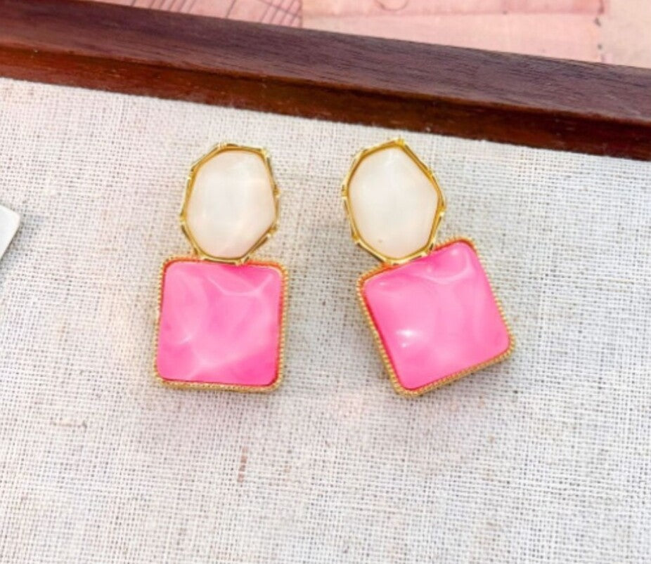 Pink Dual-Tone Geometric Drop Earring