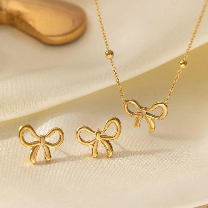Gold Bow Necklace Set