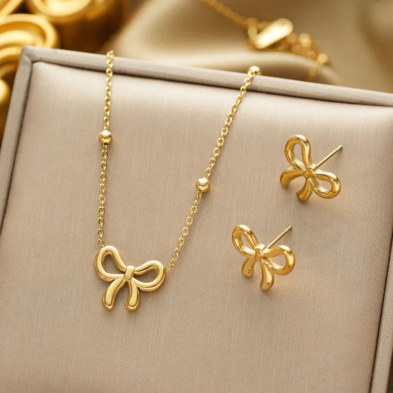 Gold Bow Necklace Set