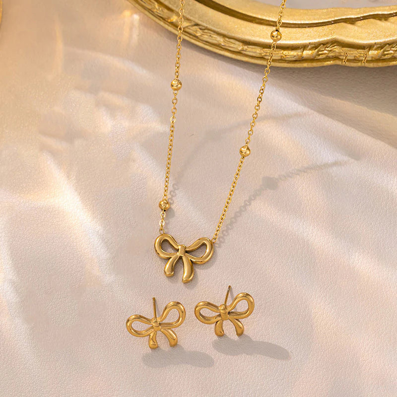 Gold Bow Necklace Set