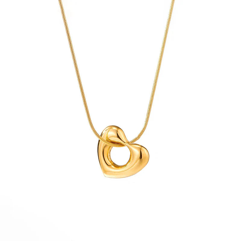 Luxury Hollow Heart Anti-Tarnish Gold Necklace