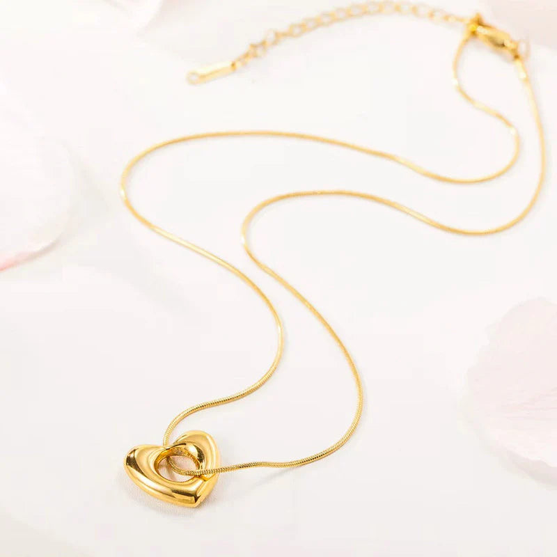 Luxury Hollow Heart Anti-Tarnish Gold Necklace