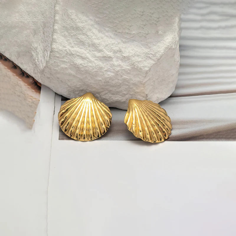 Anti-Tarnish Gold Scallop Shell Stud Earring