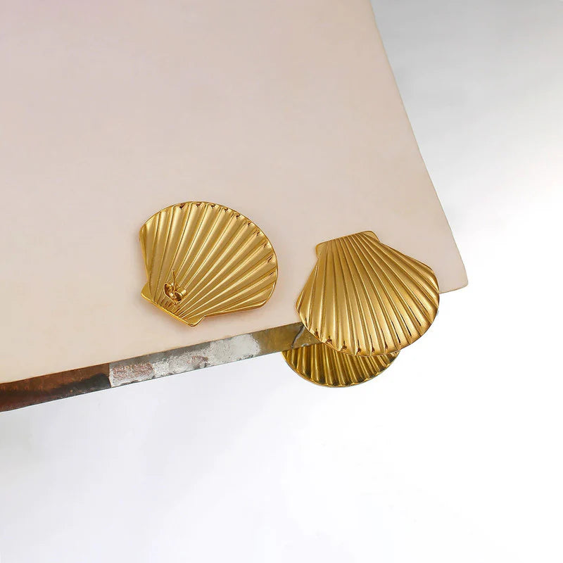 Anti-Tarnish Gold Shell Stud Earring