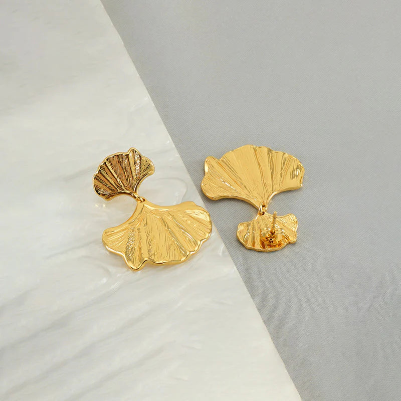 Anti-Tarnish Gold Shell Drop Earring