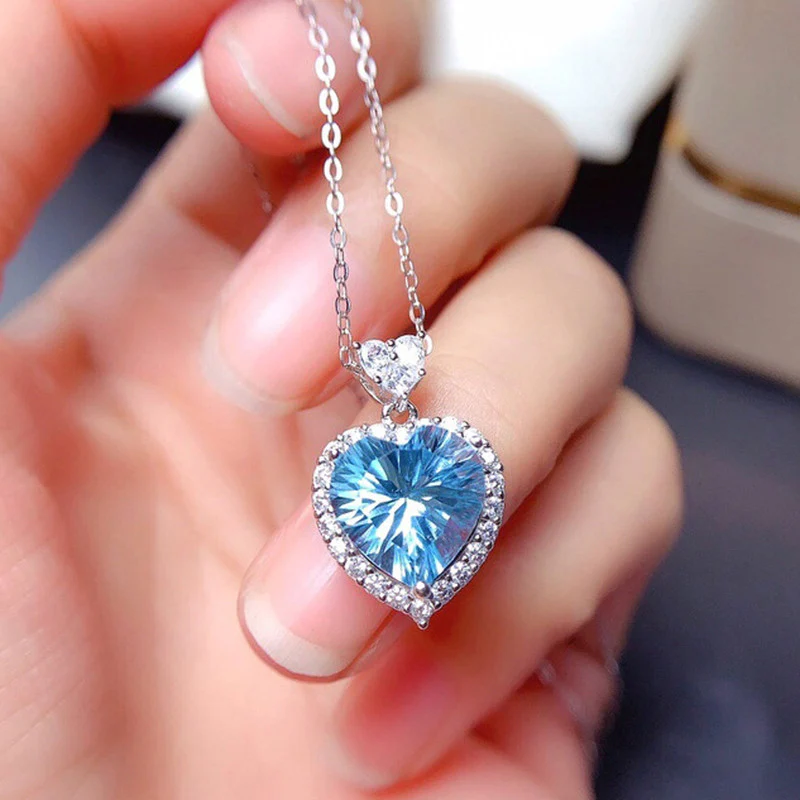 Sparkling Blue Heart-Cut Crystal Pendant Necklace with Silver Chain
