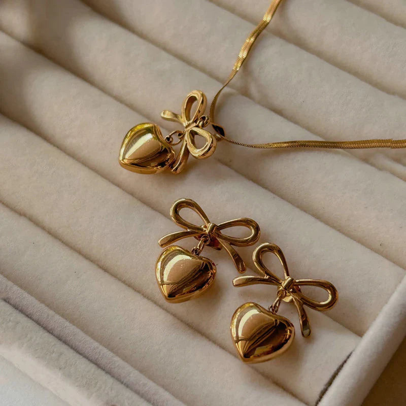 Gold Heart & Bow Jewelry Set