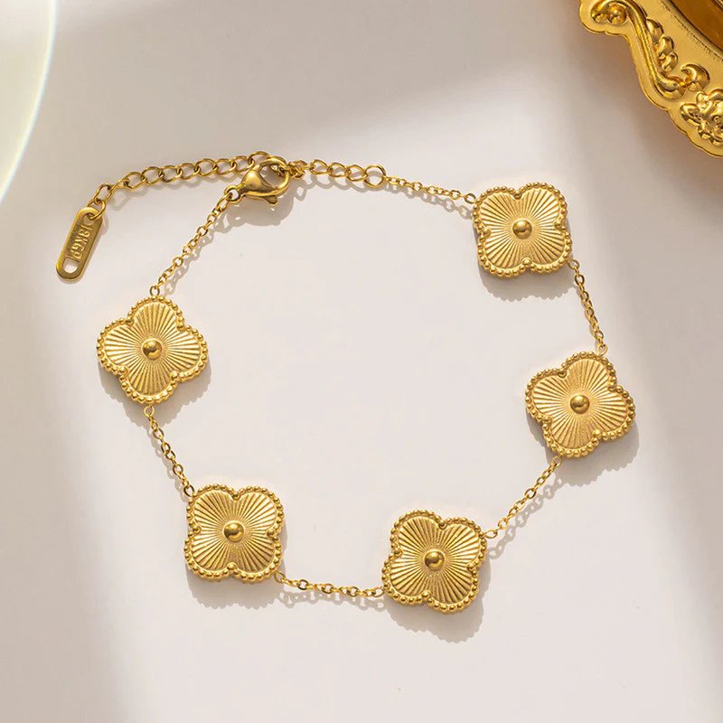 Stainless Steel Gold Plated Golden Anti Tarnish Clover Bracelet