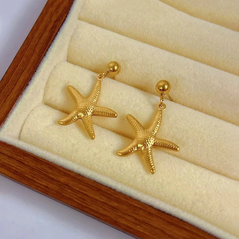 Golden Starfish Drop Earring – Ocean-Inspired Minimal Chic