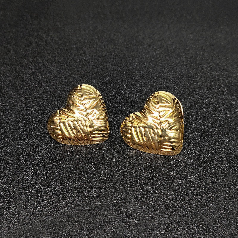 Textured Gold Heart Stud Earring
