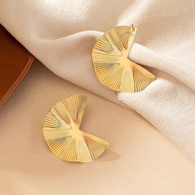 Radiant Fan-Shaped Gold Statement Earring