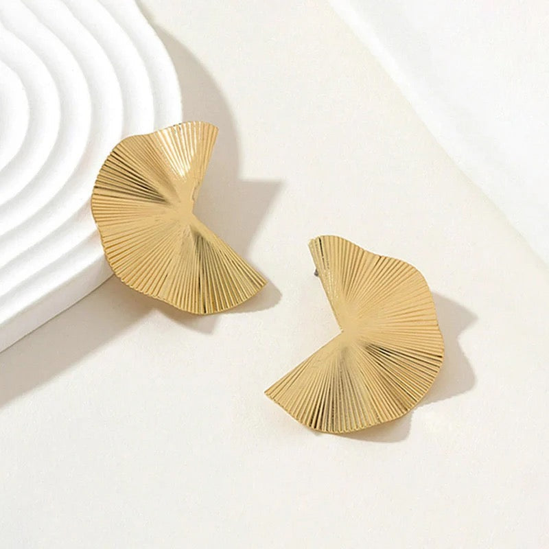 Radiant Fan-Shaped Gold Statement Earring