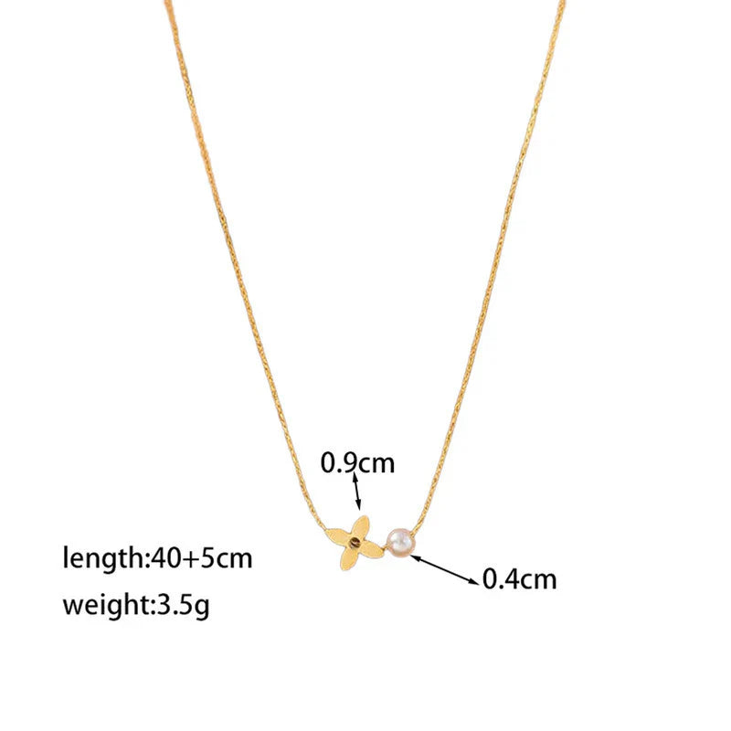 Gold Flower & Pearl Pendant Necklace