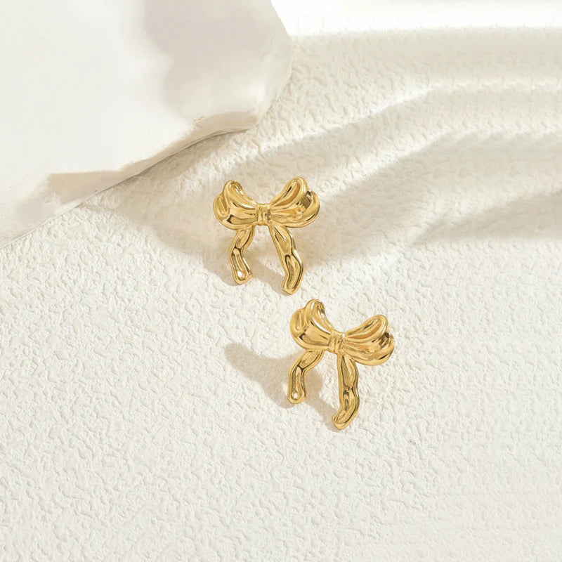 Elegant Gold Bow Stud Earring