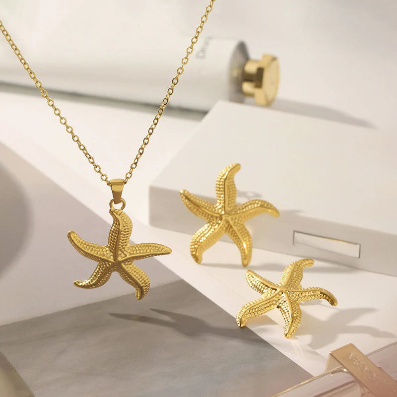 Ocean Starfish Anti-Tarnish Gold Necklace & Stud Earrings Set