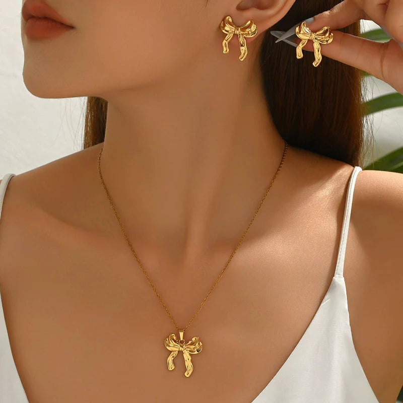 Elegant Bow Anti-Tarnish Gold Necklace & Stud Earrings Set