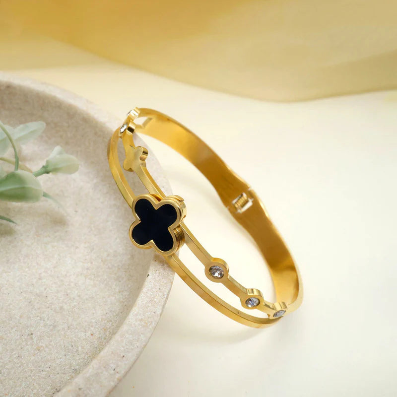 Noir Clover Anti-Tarnish Gold-Plated Stainless Steel Bangle Bracelet