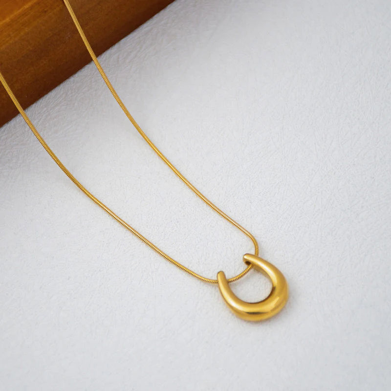 Minimalist Gold-Plated Horseshoe Pendant Necklace
