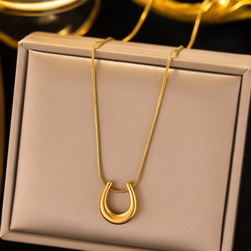 Minimalist Gold-Plated Horseshoe Pendant Necklace
