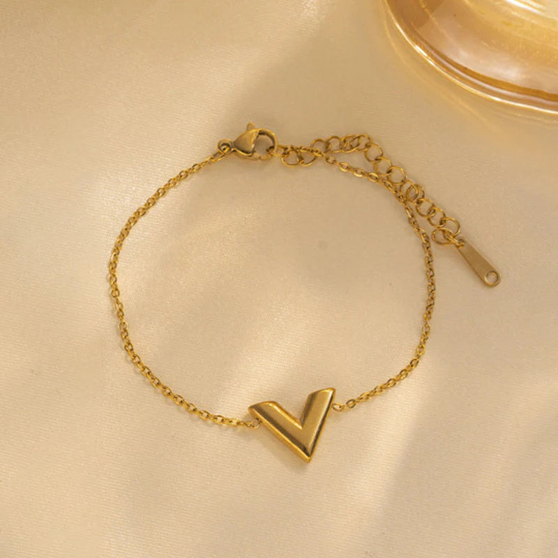 Gold Plated Anti-Tarnish V Charm Bracelet