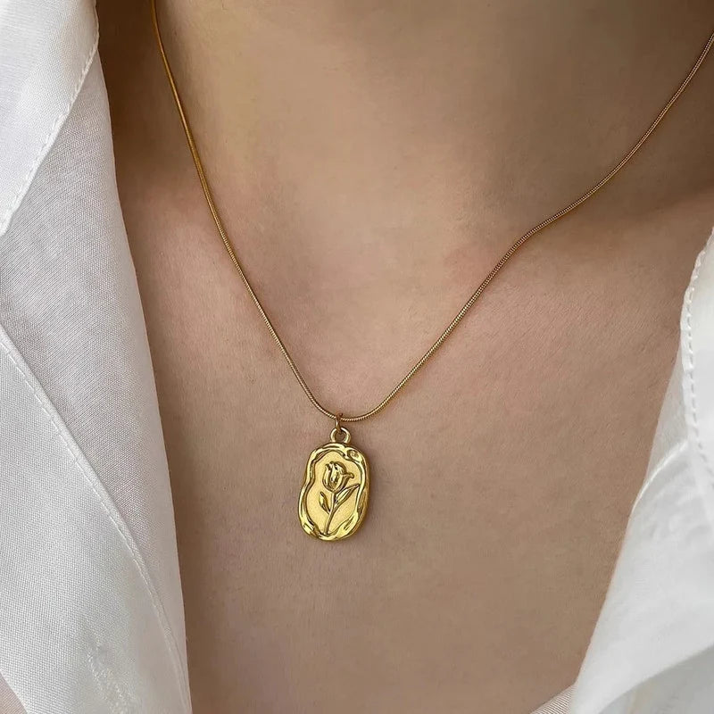 Gold-Tone Floral Leaf Pendant Anti-Tarnish Necklace