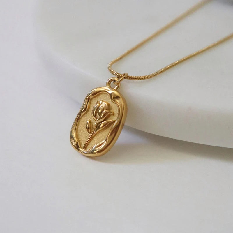 Gold-Tone Floral Leaf Pendant Anti-Tarnish Necklace