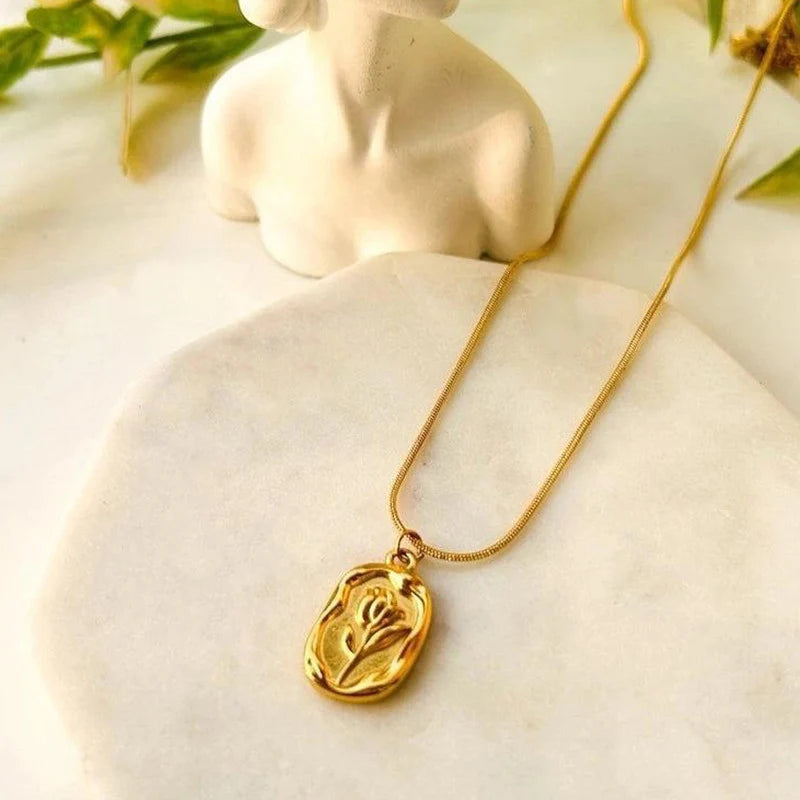 Gold-Tone Floral Leaf Pendant Anti-Tarnish Necklace