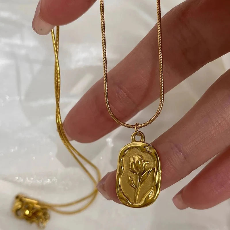 Gold-Tone Floral Leaf Pendant Anti-Tarnish Necklace
