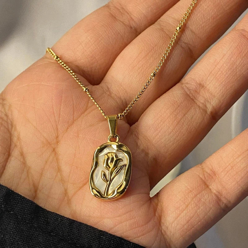 Gold-Tone Oval Leaf Pendant Anti-Tarnish Necklace