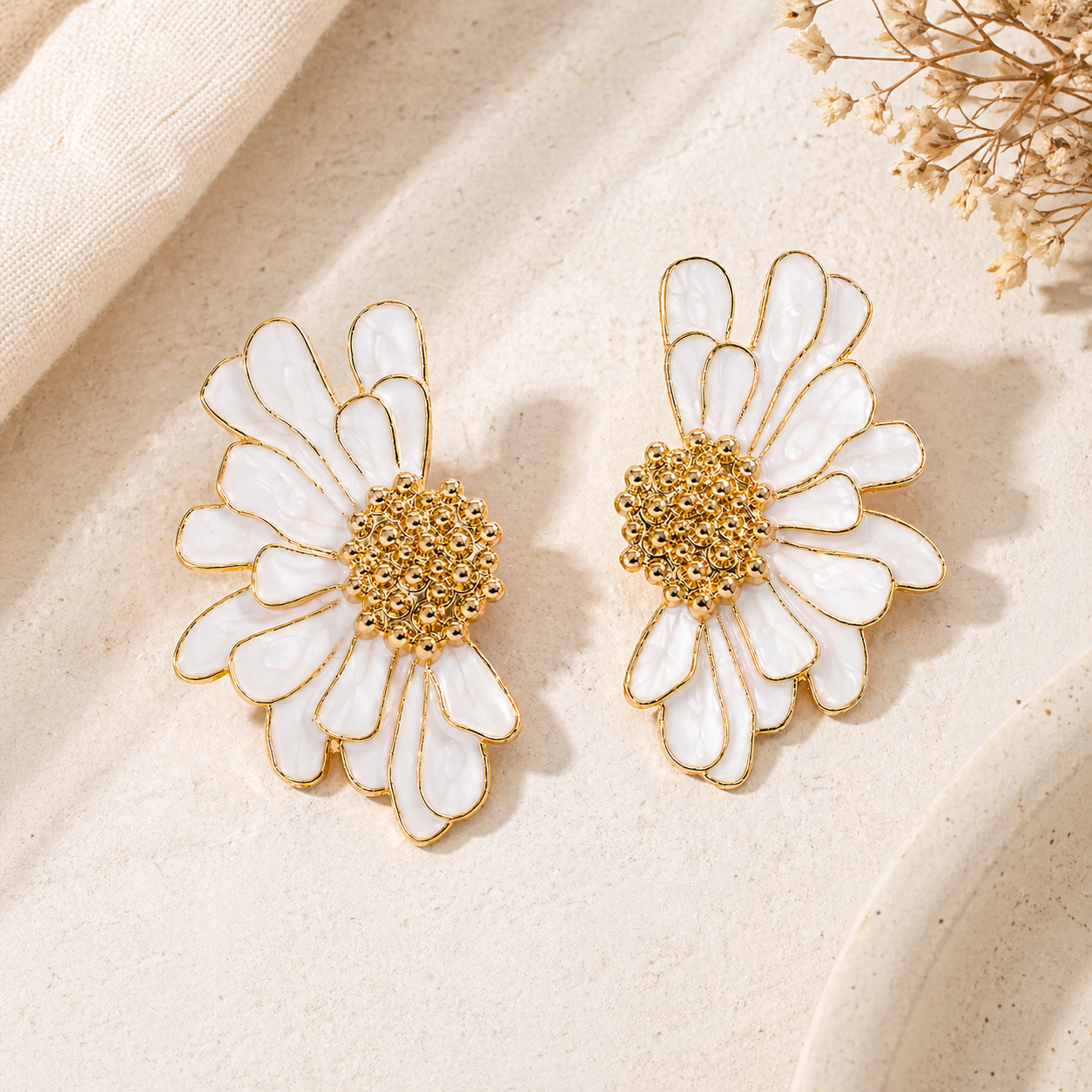 Daisy Bloom Gold & Pearl White Statement Earring