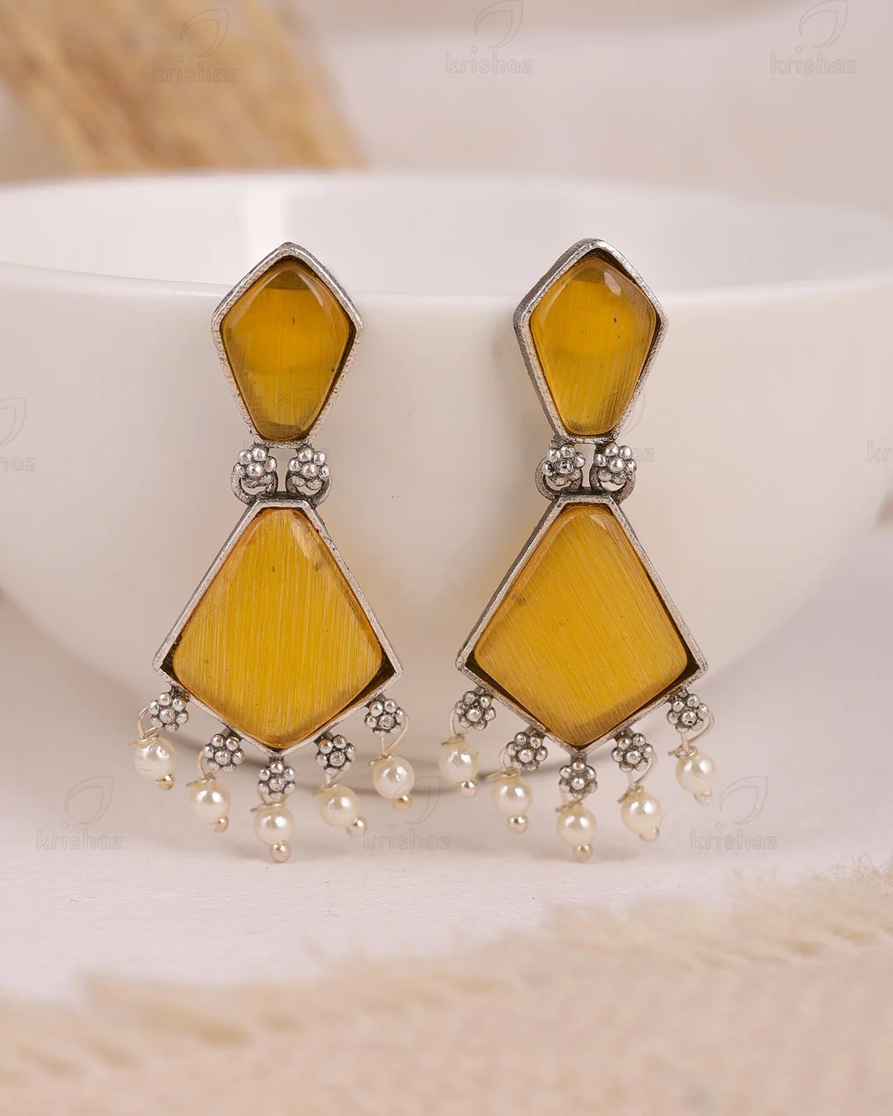 Rupali Dangler Earring