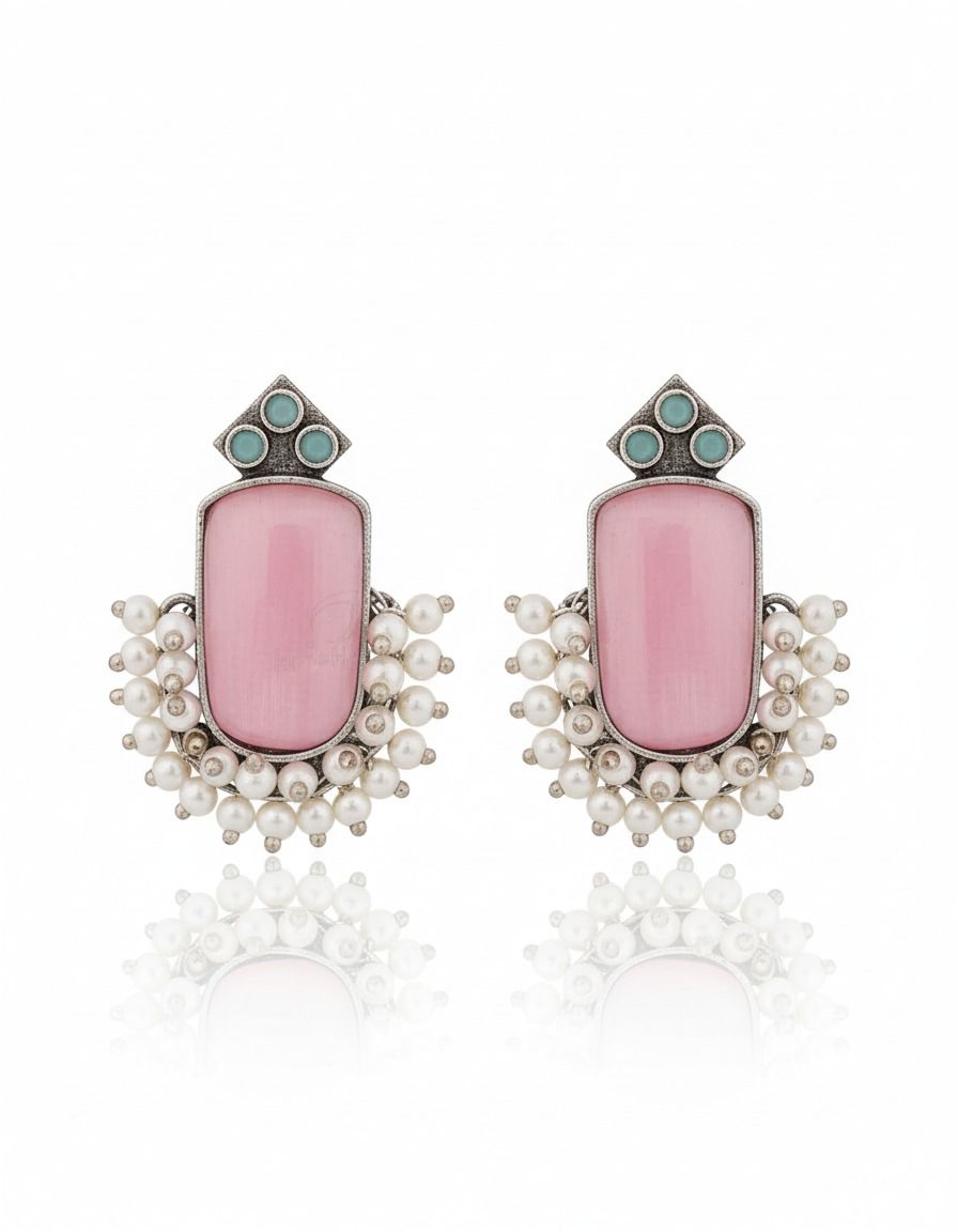 Alekhya Stud Earring