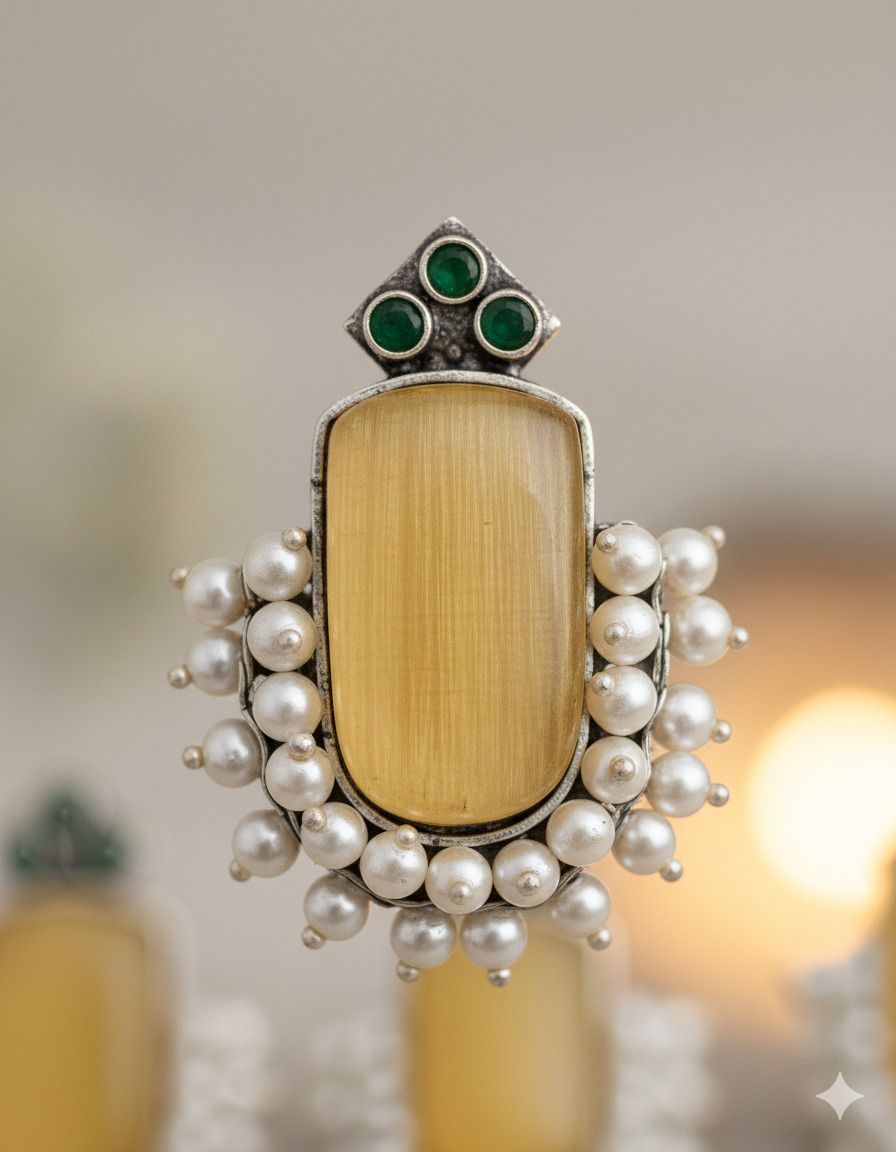 Alekhya Stud Earring