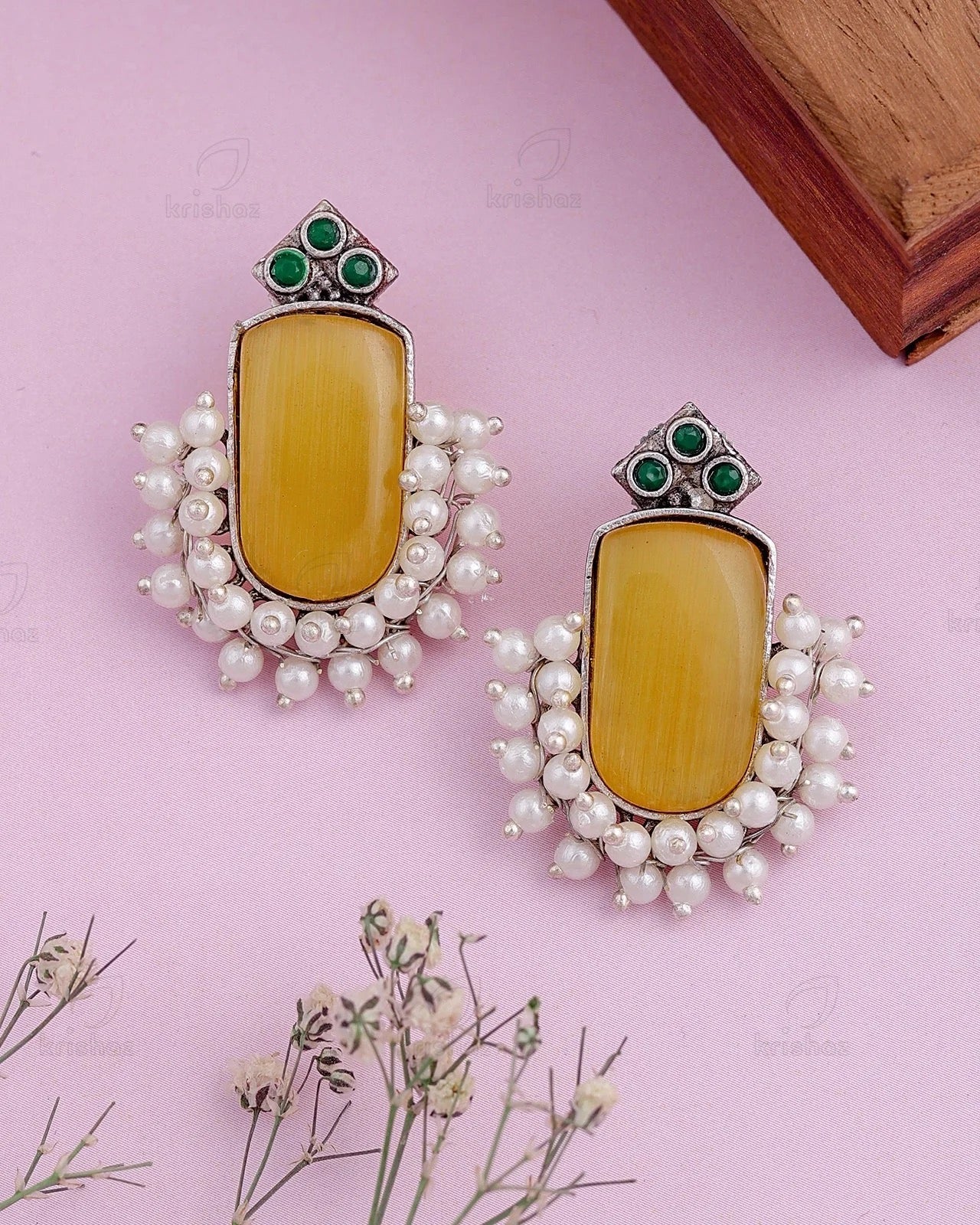 Alekhya Stud Earring
