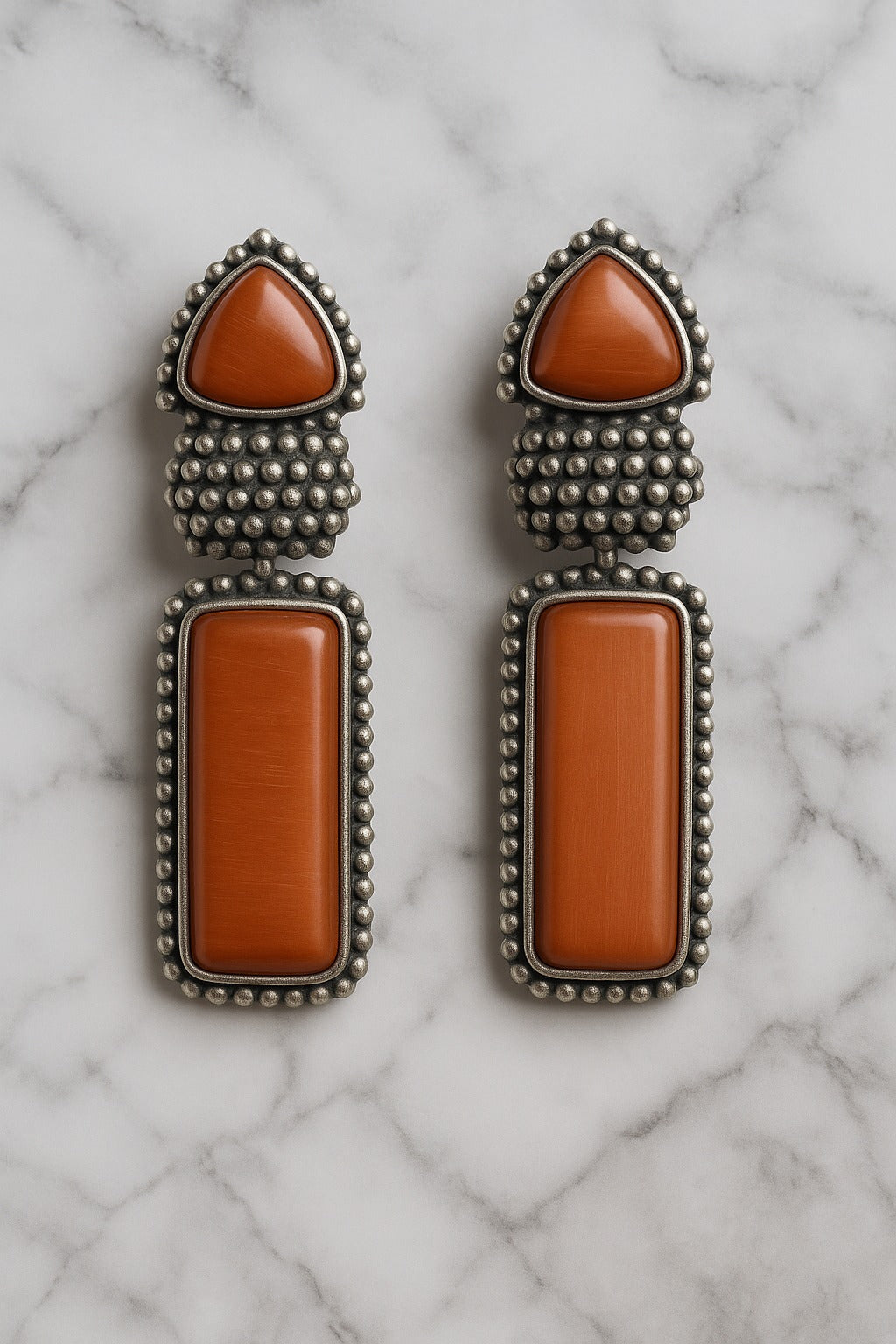 Arya Dangler Earring