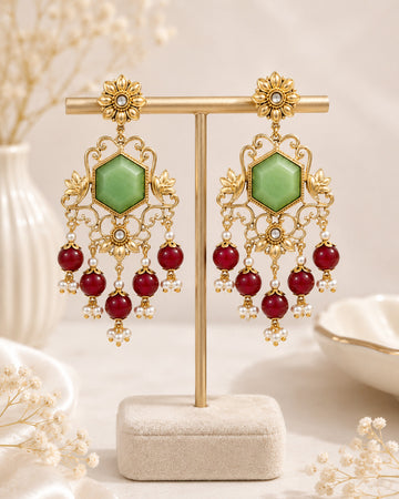 Antique Gold Floral Dangler Earring