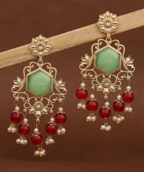 Antique Gold Floral Dangler Earring