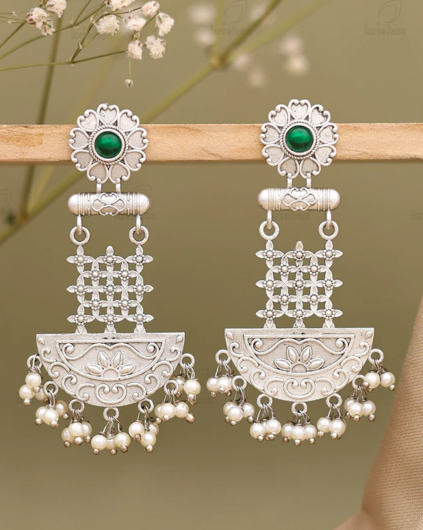 Emerald Green Oxidised Silver-Tone Pearl Chandbali Earring